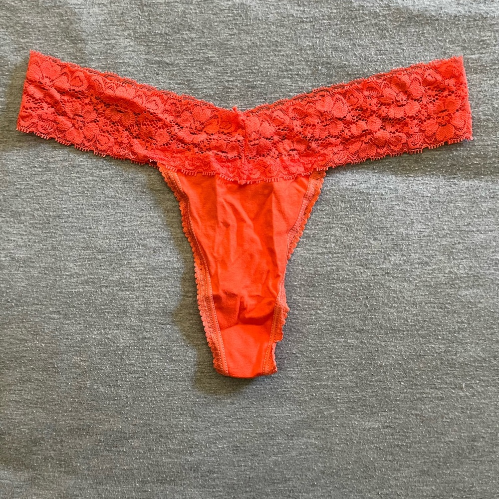 Women’s NWOT thong underwear